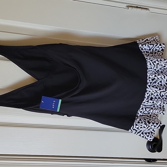 Black one piece bathing suit with ruffle skirt NWT Apt 9 - Picture 2 of 11